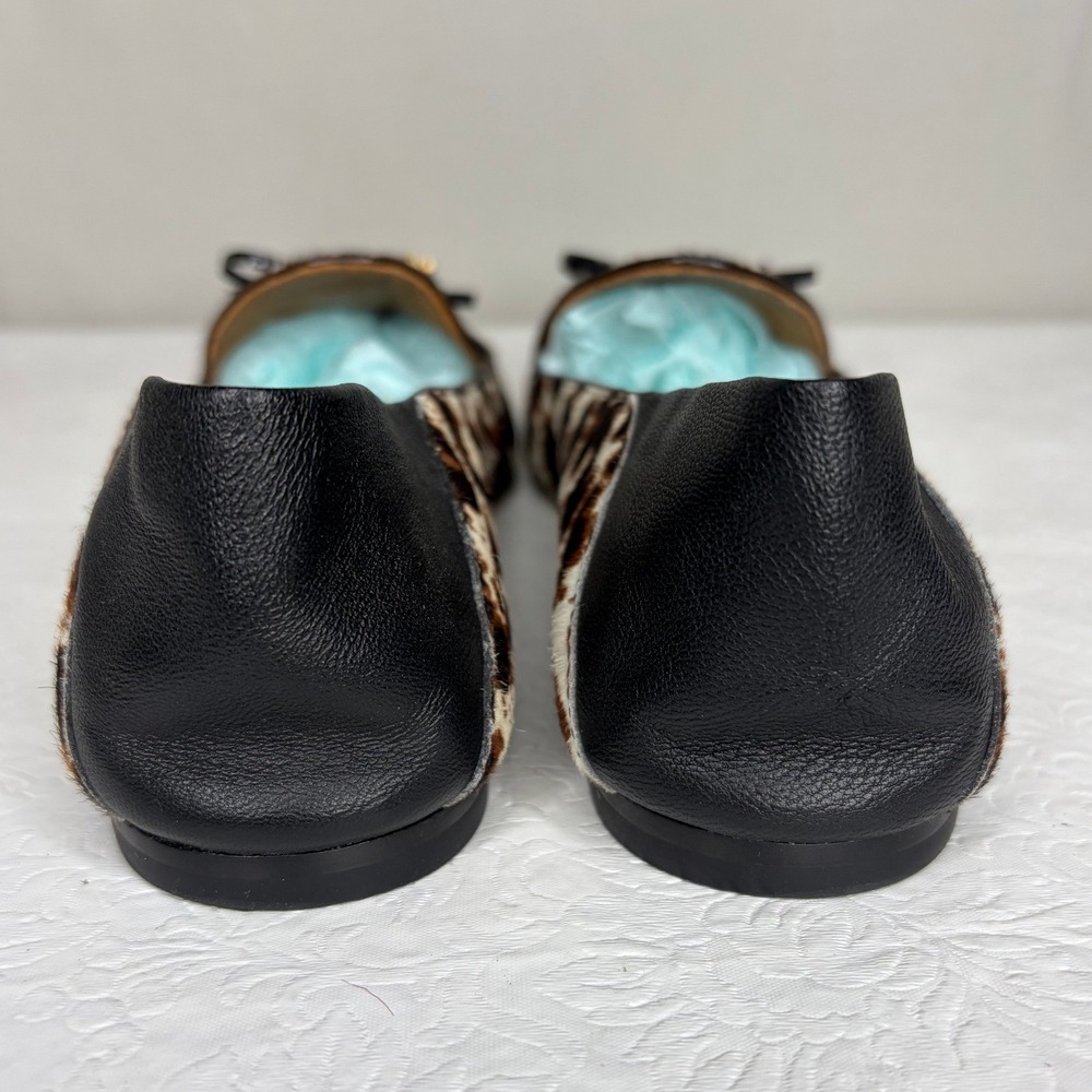 Tory Burch Charm Leopard Calf Hair Loafers Black Leather Trim Logo Bow Flats 8M‎ - Picture 3 of 10
